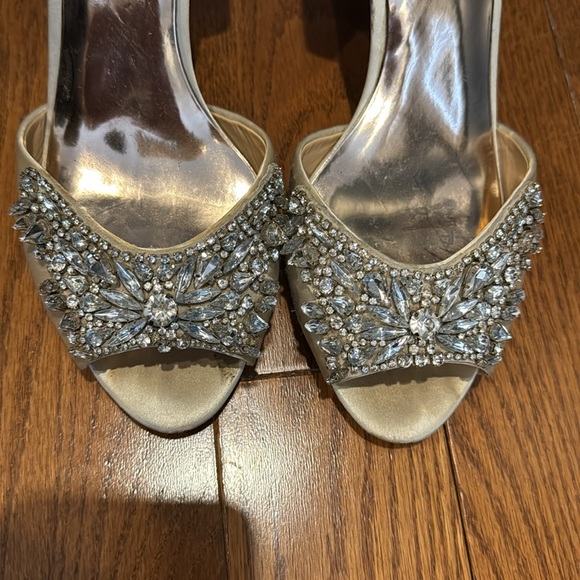 Badgley Mischka wedding shoes (10) with embellishments - Picture 5 of 7